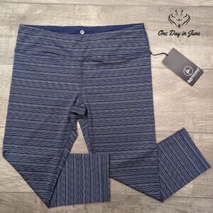 90 Degree Cropped Yoga Pants Size XL